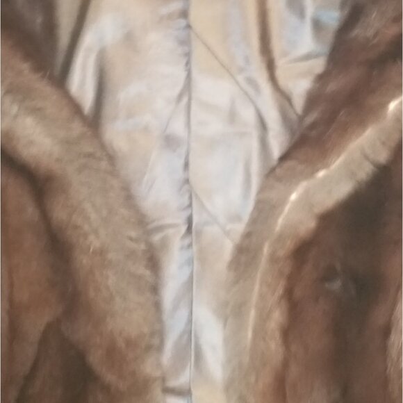 Vintage 1950's Fur Shrug by Goldwaters of Arizona - Picture 7 of 8